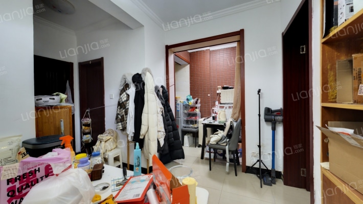东港嘉苑一区二手房实景图