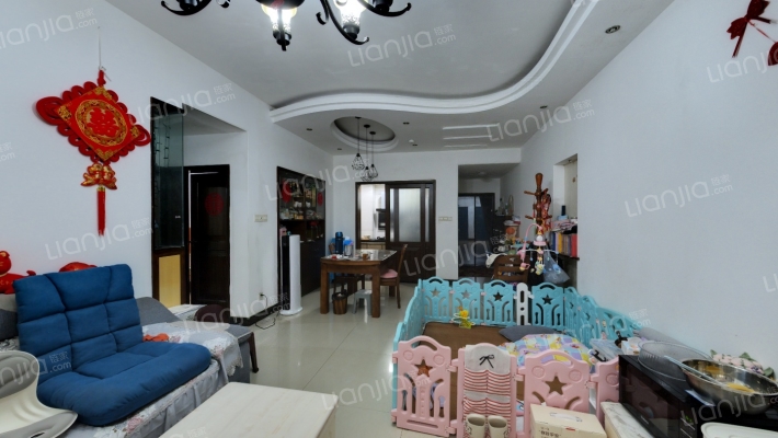 怡锦苑二手房实景图