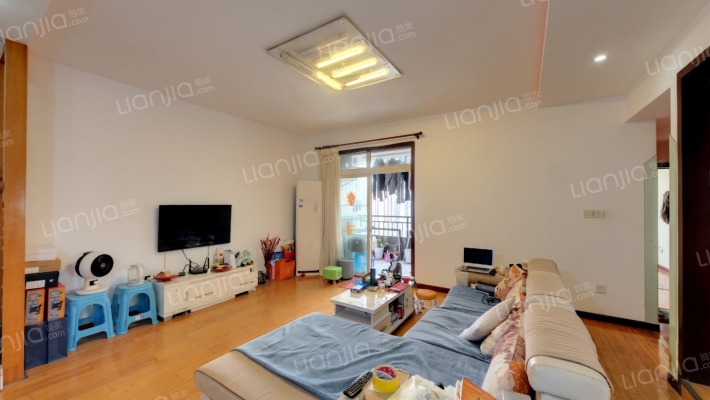 洋河南滨花园二手房实景图