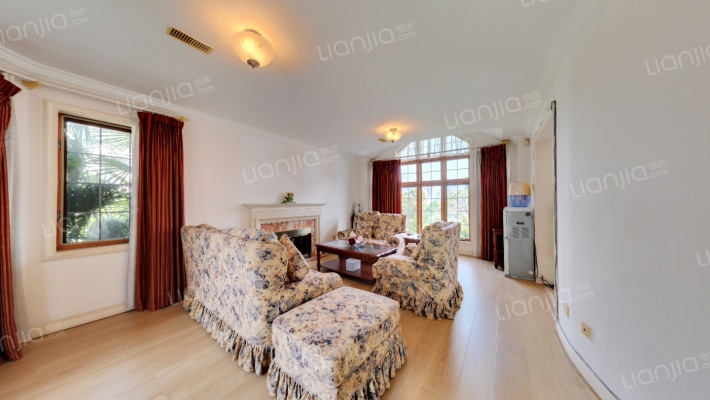 加拿大国际花园二手房实景图