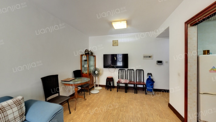 滨江家苑二手房实景图