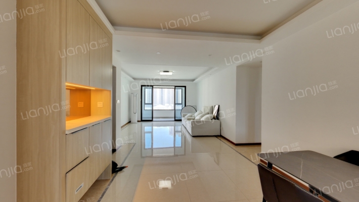 金辉世界城B区二手房实景图