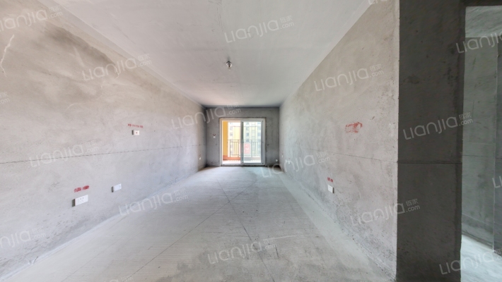 清华大溪地1号院南院二手房实景图