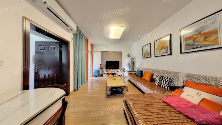 麒龙山水二手房实景图