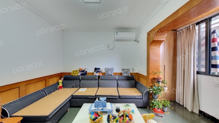 柏华小区二手房实景图