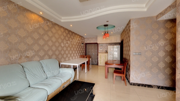 中渝爱都会二手房实景图