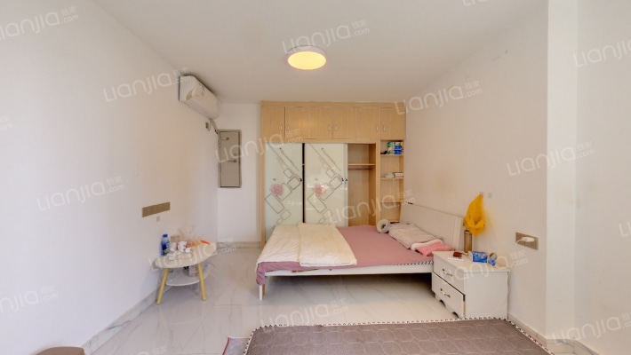 中振湖霞郡二手房实景图