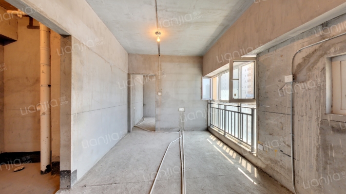 绿地悦公馆二手房实景图