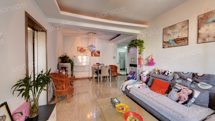 现代花城二手房实景图