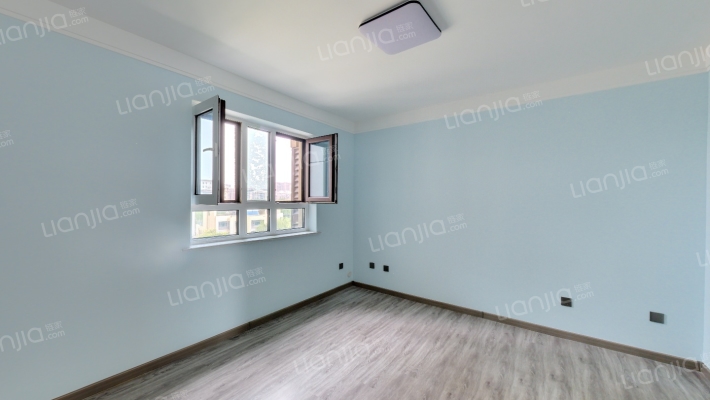 丹穗龙山金谷二手房实景图