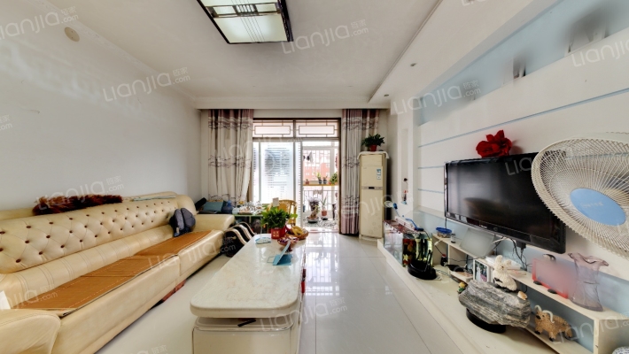 宏亚花园一期二手房实景图