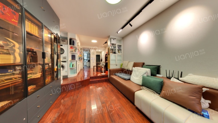 英伦名苑三期二手房实景图