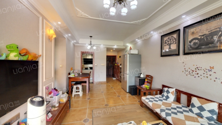 泽瑞琥珀天成二手房实景图