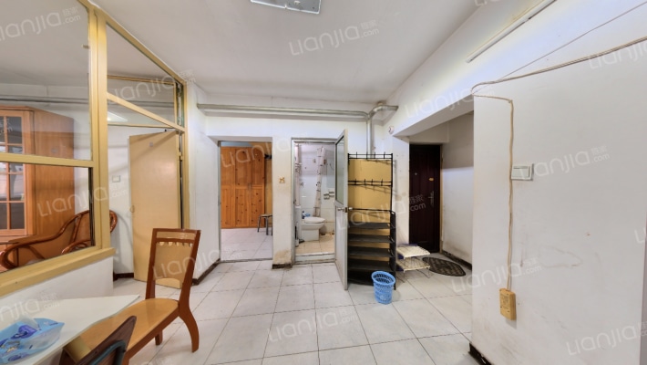 南纬路南巷9号院二手房实景图