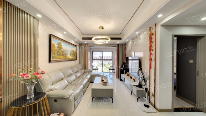 融创春晖十里御峰庭二手房实景图