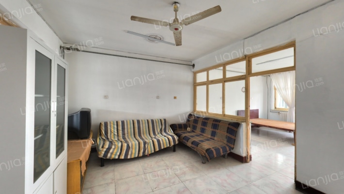 市立三院宿舍二手房实景图