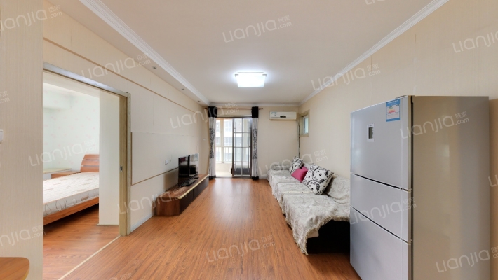 乾唐华府二手房实景图