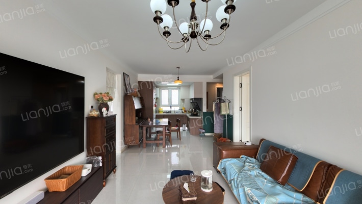 新城·湖畔风华二手房实景图