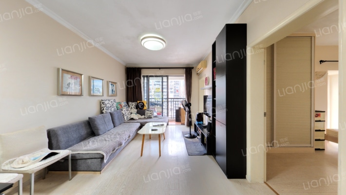 鸿翠苑二手房实景图