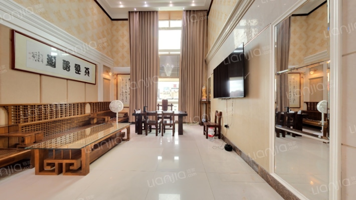 皇家翠苑二手房实景图