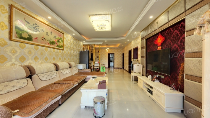 名人山庄二手房实景图