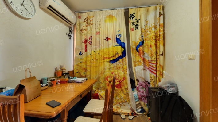 三里亭苑二区二手房实景图