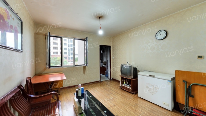 新塘组团佳美苑二手房实景图