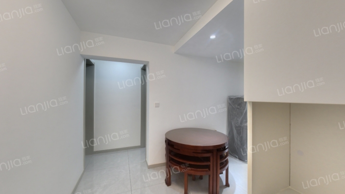 育贤里二手房实景图