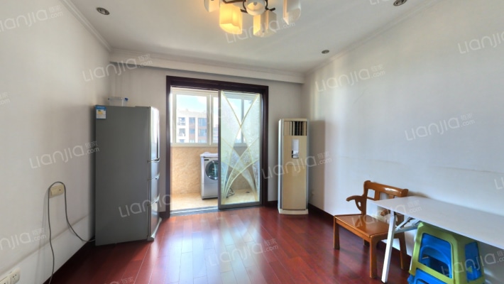 天海华庭二手房实景图