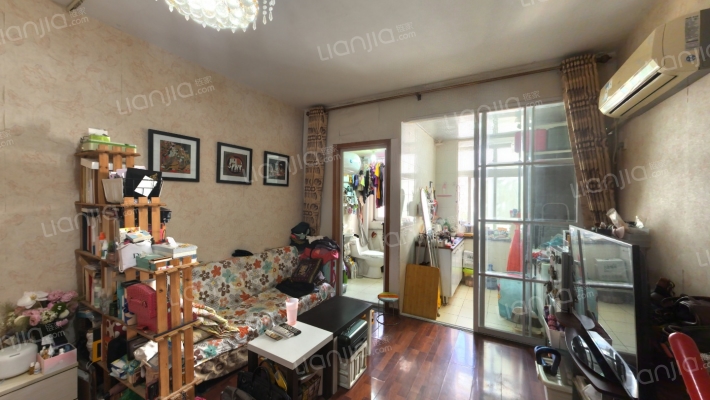 青年居易小区二手房实景图