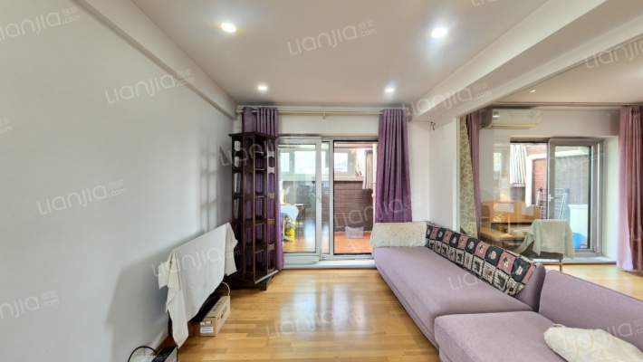 褐石二手房实景图