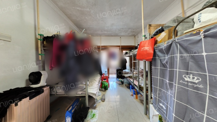 海外装饰大厦二手房实景图