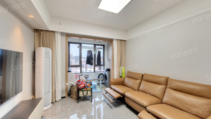 绿地新里北苑二手房实景图