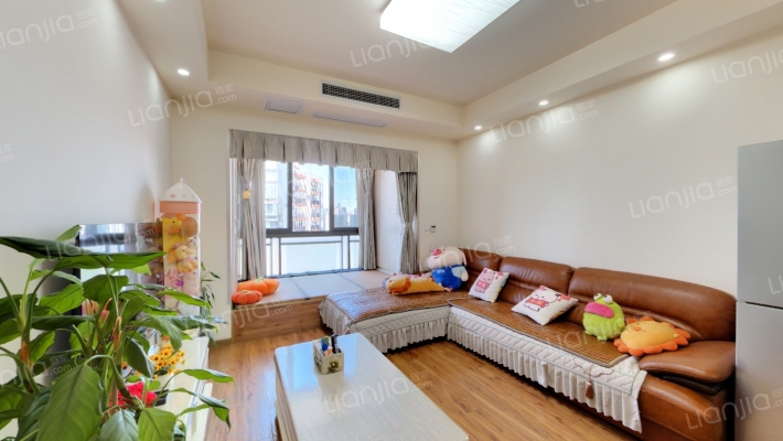 上品拾陆二手房实景图