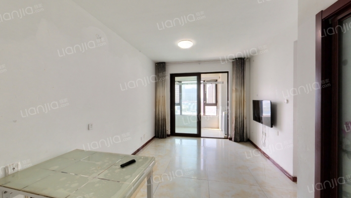 绿地滨湖国际八区二手房实景图