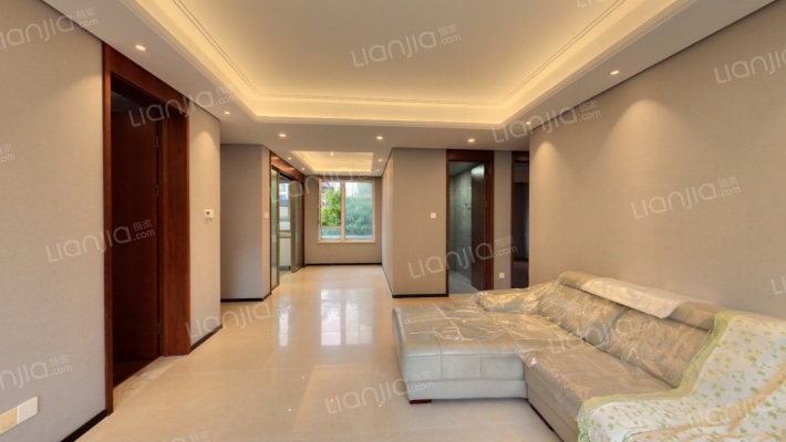 华润置地大连湾B4区二手房实景图