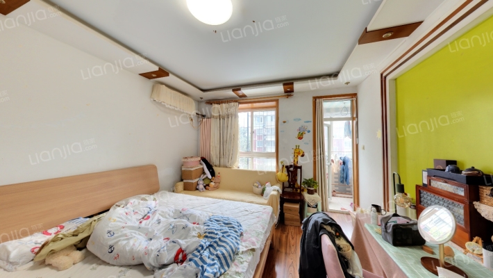 泰河园三里二手房实景图