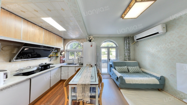 风情街小区二手房实景图