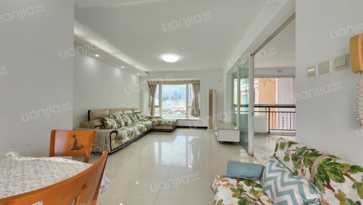 阳光棕榈园三期二手房实景图