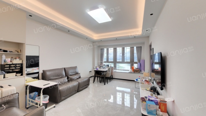 加福华尔登府邸二手房实景图