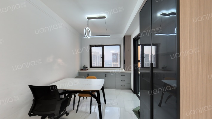 中海凯旋门二手房实景图