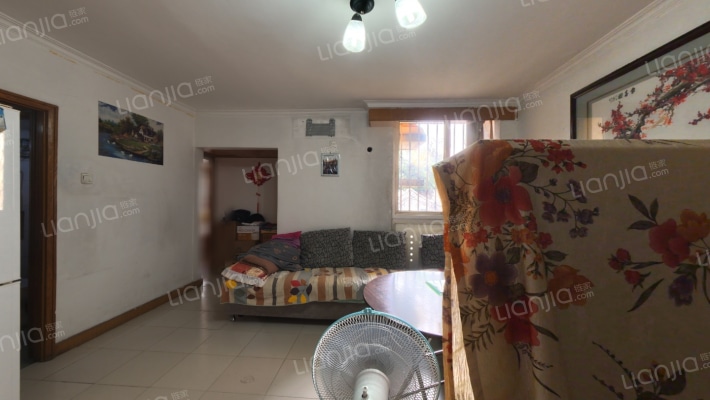 法源寺西里小区二手房实景图