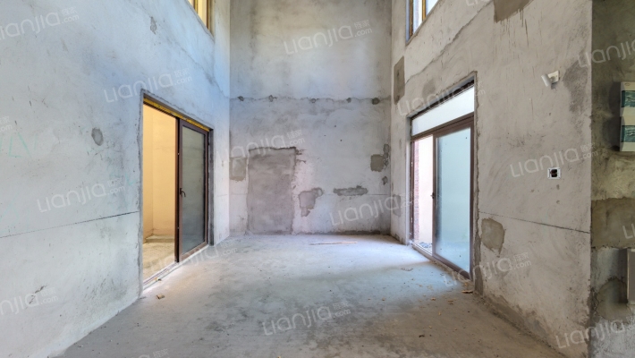 恒大云湖上郡观山悦4.1期二手房实景图