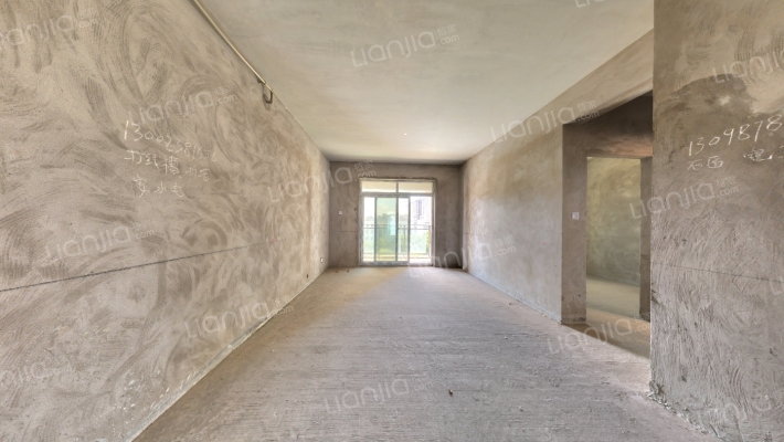 芸峰兰亭二手房实景图