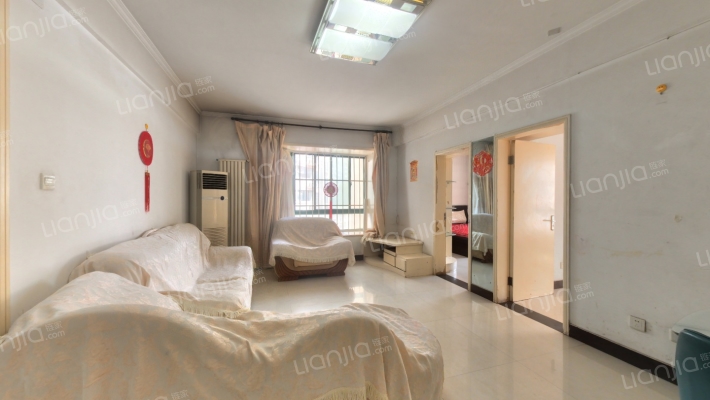 西贵小区二手房实景图