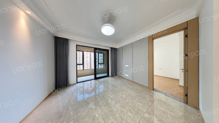 星皓锦樾二手房实景图