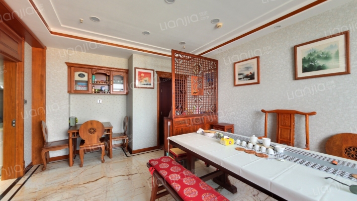 汇金国际二手房实景图