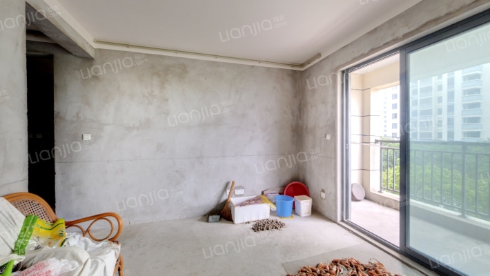 华侨城水畔华庭二手房实景图