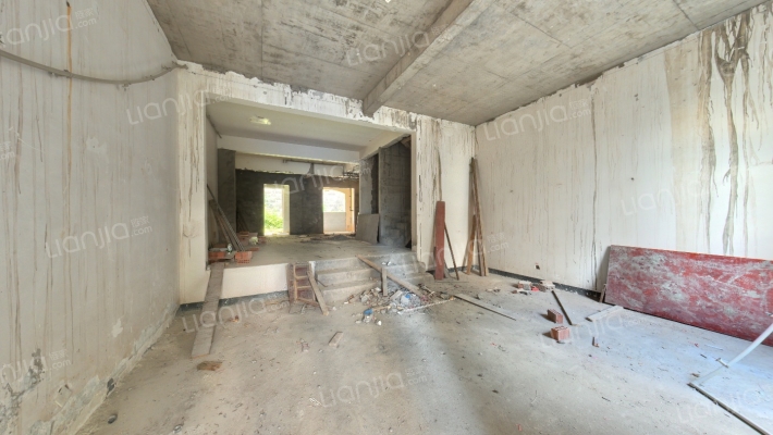 融创凡尔赛花园二手房实景图