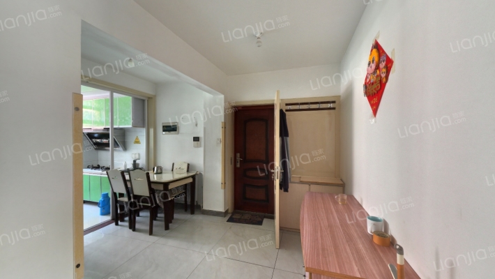 港城华府二手房实景图